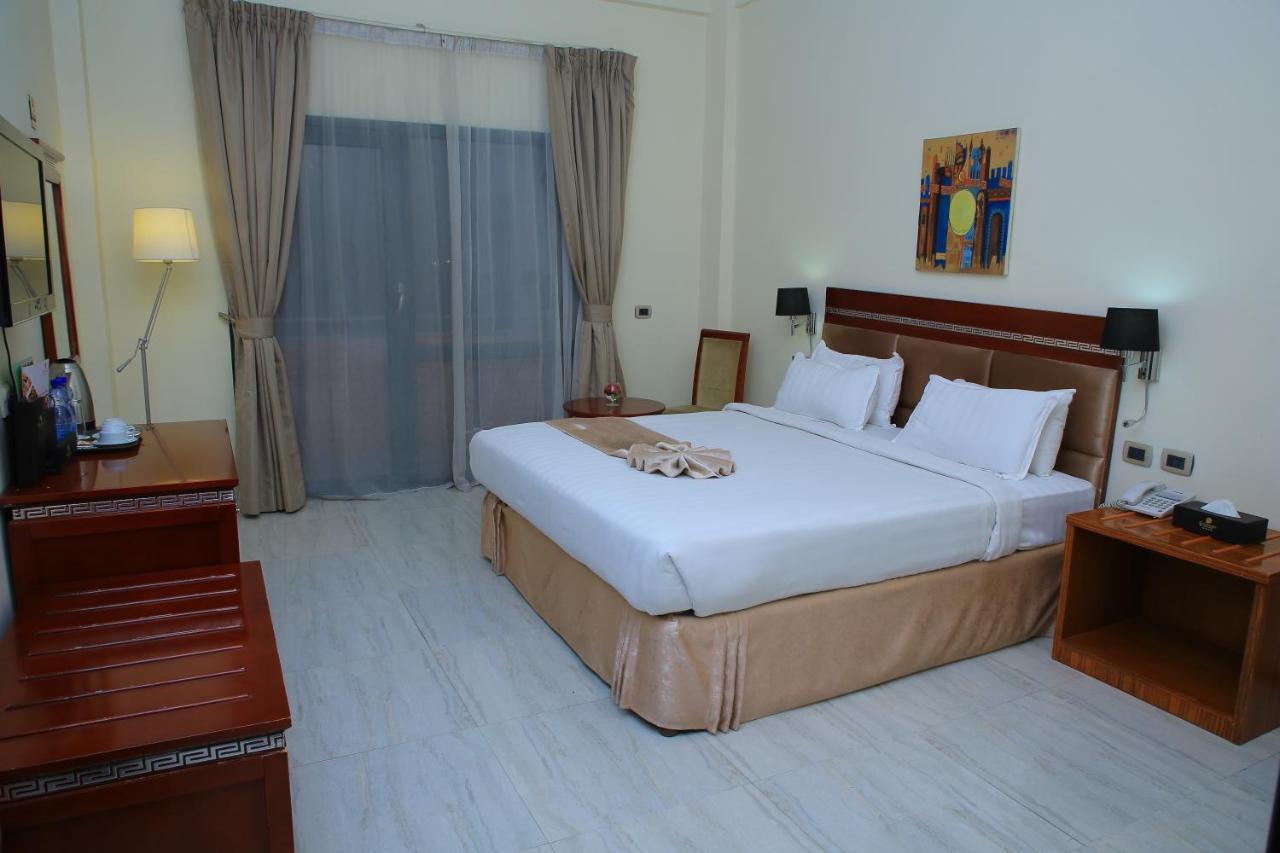 Kenenisa Hotel Addis Ababa Exterior photo
