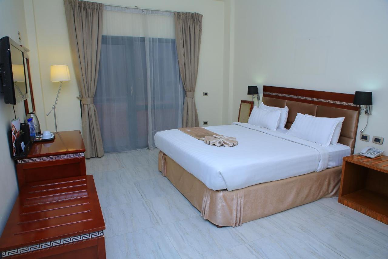 Kenenisa Hotel Addis Ababa Exterior photo